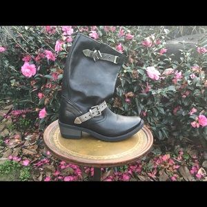 Women’s Harley Davidson black leather riding boots